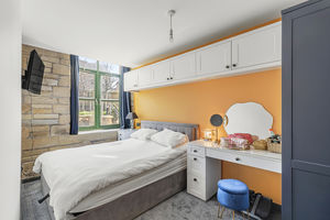 Photo 12- click for photo gallery